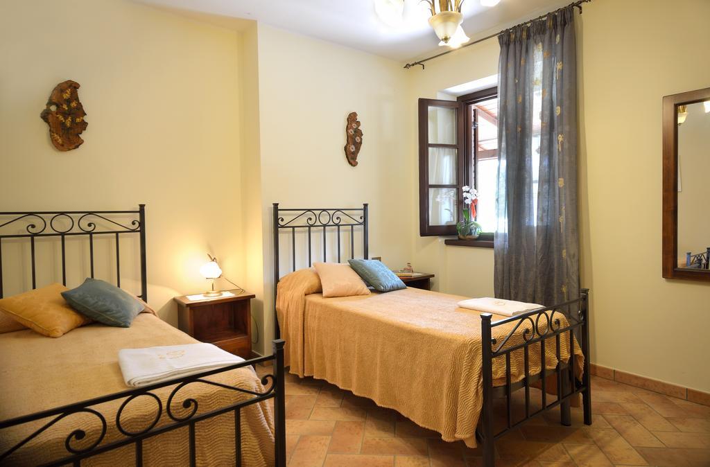 Agriturismo San Severo ปัสซีญาโน ซุล ตราซีเมโน ภายนอก รูปภาพ