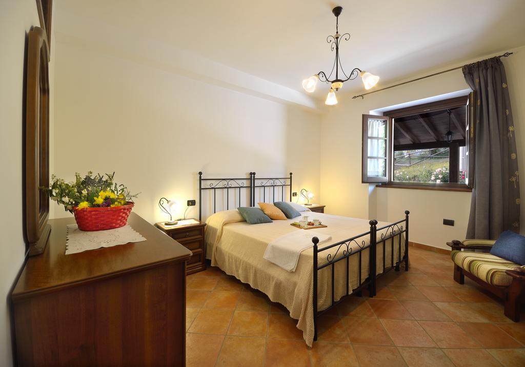 Agriturismo San Severo ปัสซีญาโน ซุล ตราซีเมโน ภายนอก รูปภาพ