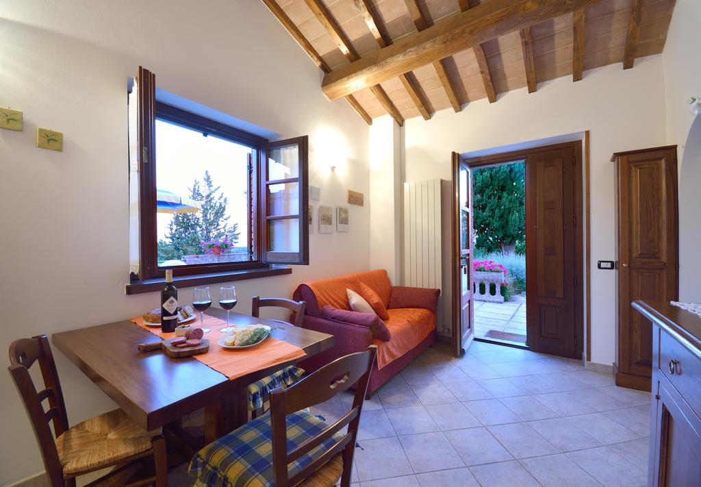 Agriturismo San Severo ปัสซีญาโน ซุล ตราซีเมโน ภายนอก รูปภาพ