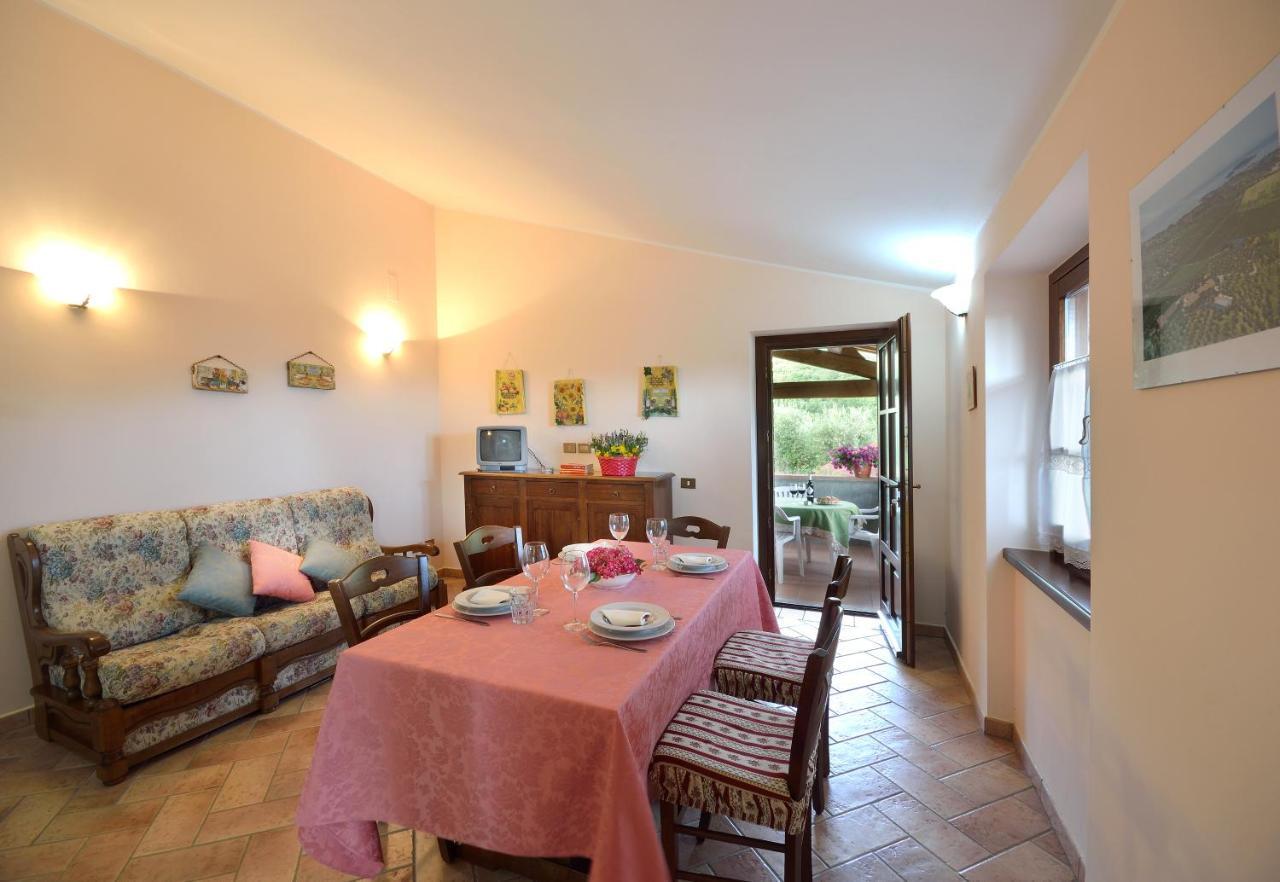 Agriturismo San Severo ปัสซีญาโน ซุล ตราซีเมโน ภายนอก รูปภาพ